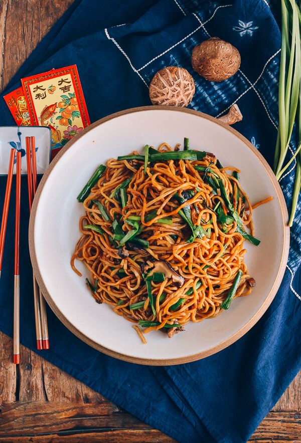 Our favorite Chinese food blogs to celebrate Chinese New Year 2017: Long Life Noodles at The Woks of Life
