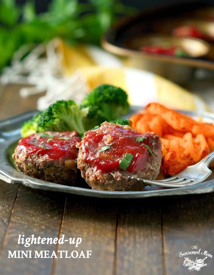 Healthy comfort foods: Lightened-up Mini Meatloaf at The Seasoned Mom