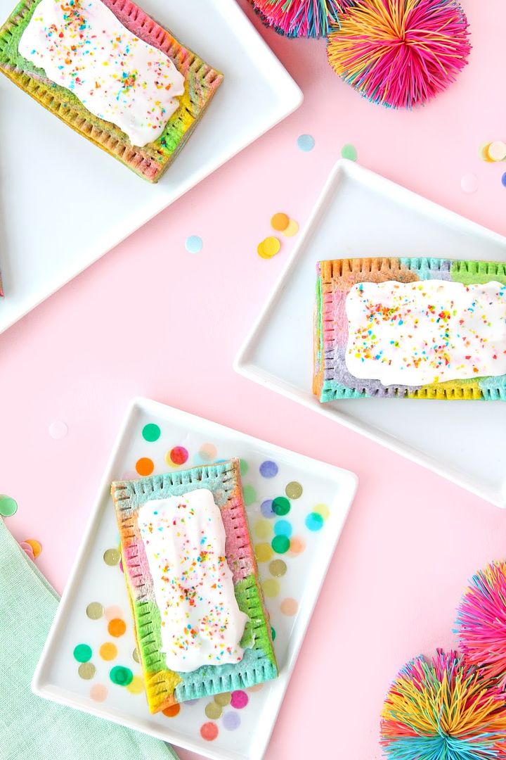Easy unicorn party recipes: Rainbow Pop Tarts at Aww Sam