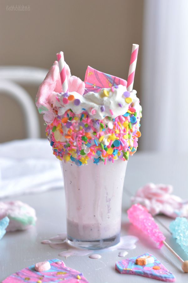 12 easy unicorn party treats that don't require magical kitchen skills.