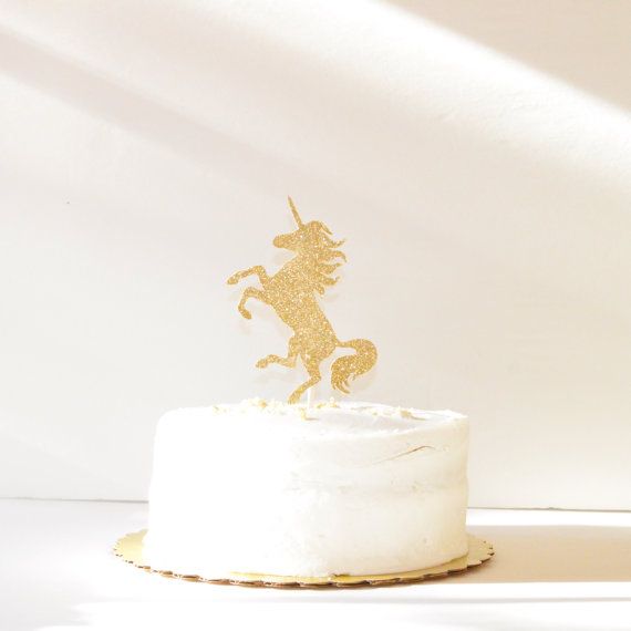 Easy unicorn party recipes: Gold Glitter Unicorn Cake Topper at Hooray Party Co on Etsy