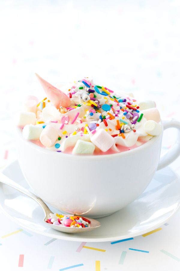 EASY unicorn party recipes: Unicorn Hot Chocolate | Love & Olive Oil