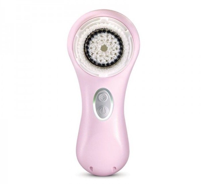 Our favorite skincare device: The Clarisonic Mia 2