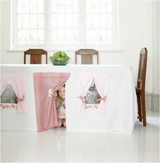 Centsational Girl shows us how to make a fun indoor playhouse for kids with just two things: a table and a tablecloth.