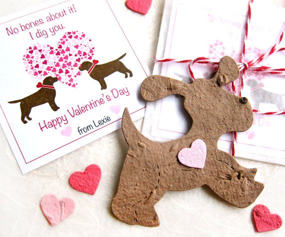 Non-candy Valentine's Day classroom treats: Dig You Valentines by Recycled Ideas