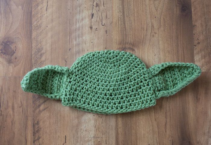 Winter hats for babies: Yoda hat at Sew Yarn Adorable's Etsy shop