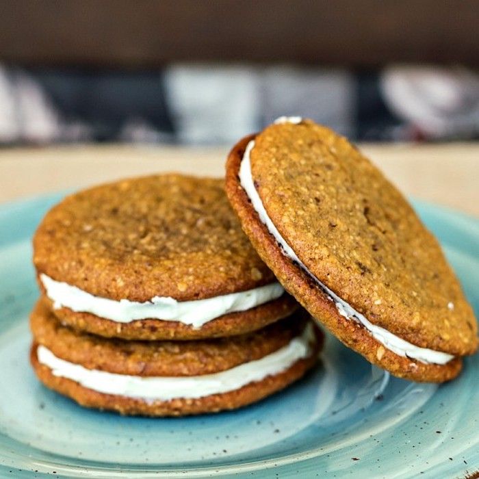 Copycat snack cake recipes: Oatmeal Creme Pie cookies at Pastry Chef Online
