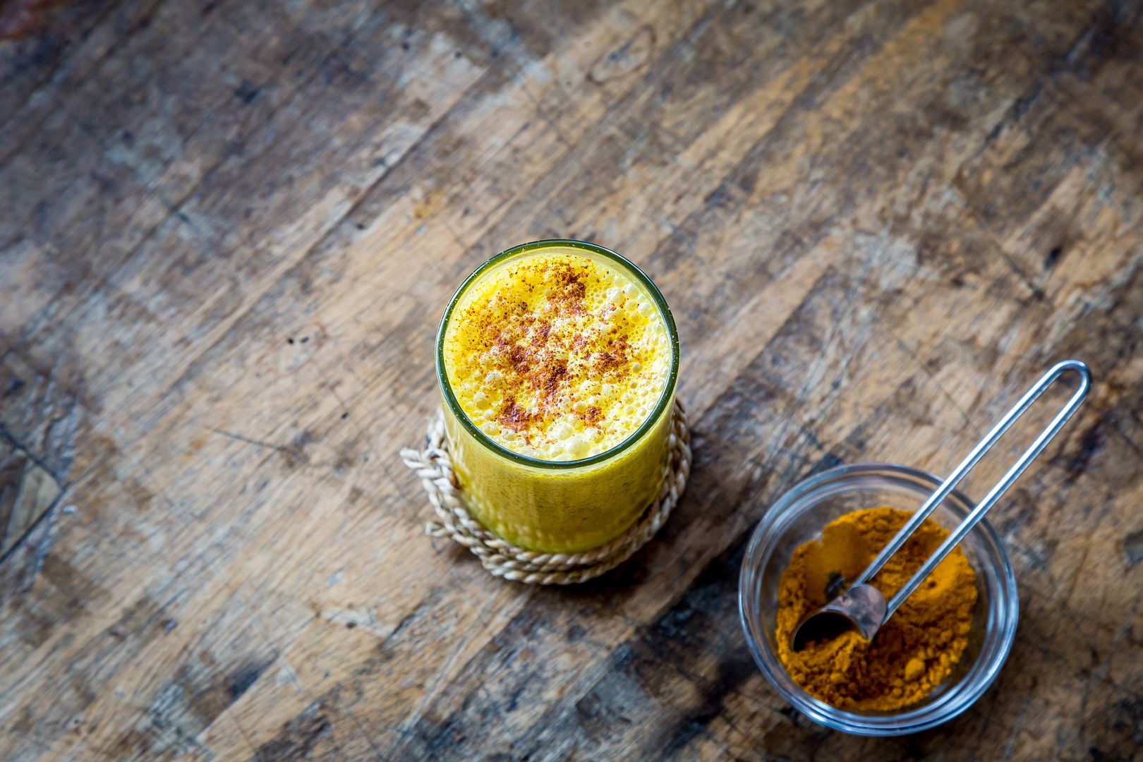 Healthy smoothie add ins to always have on hand that are also available at the supermarket: Get our full list, which includes powerful antioxidant-rich turmeric | Cool Mom Eats