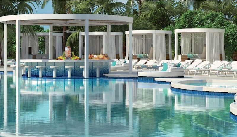Hotels with the coolest amenities for kids: Swim-up popsicle bar at Coral Towers, Atlantis