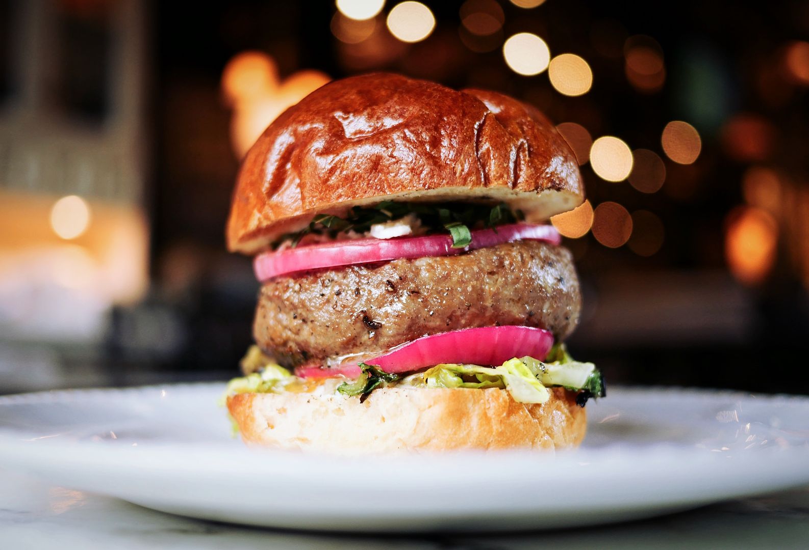 The best cuts of beef for burgers: How to make a killer burger at home with quick, easy tips for the right meat to buy from our favorite professional butcher | Cool Mom Eats
