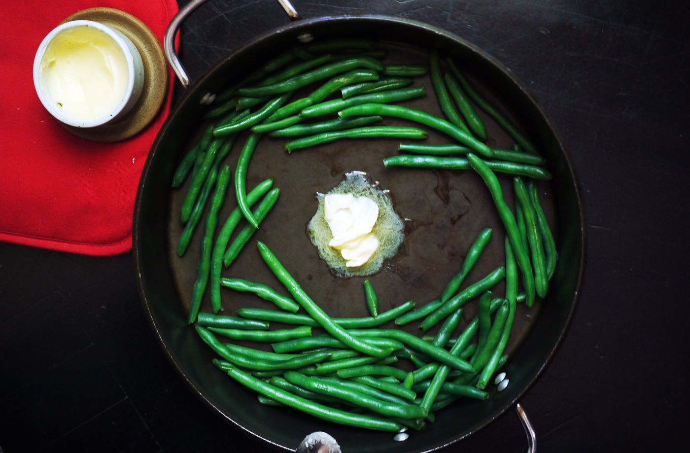 How to cook green beans -- our fastest method: Seven Minute Green Bean recipe for a super quick veggie side dish any night of the week | Cool Mom Eats