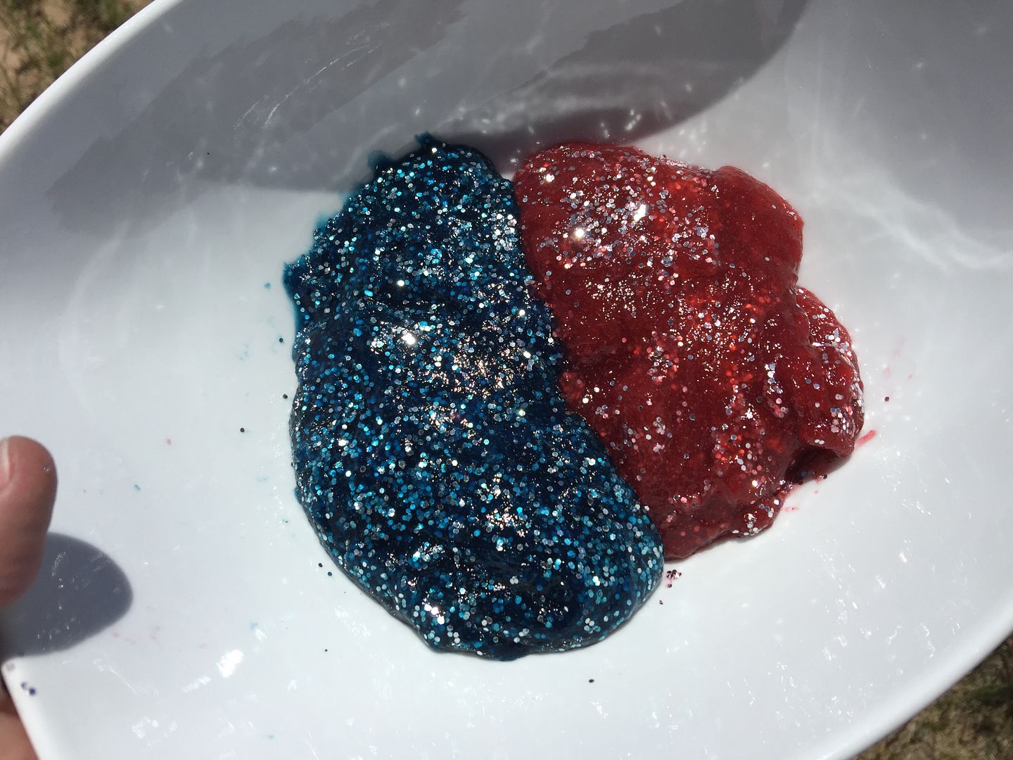 DIY Fourth of July slime | Photo © Lexi Petronis