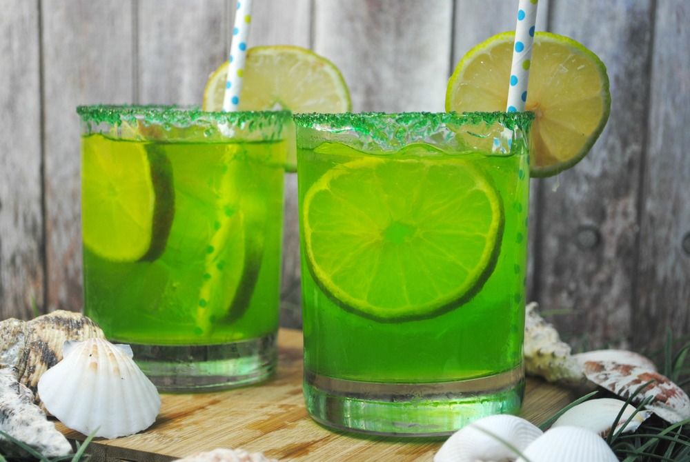 Mermaid party ideas: Mermaid Mocktail by Our Family World