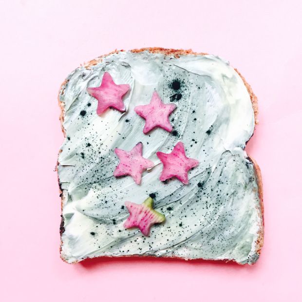 Mermaid party ideas: Mermaid Toast by Vibrant & Pure