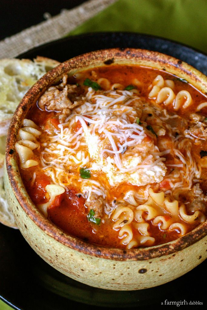 Cool Mom Eats weekly meal plan: Lasagna Soup at A Farmgirl's Dabbles