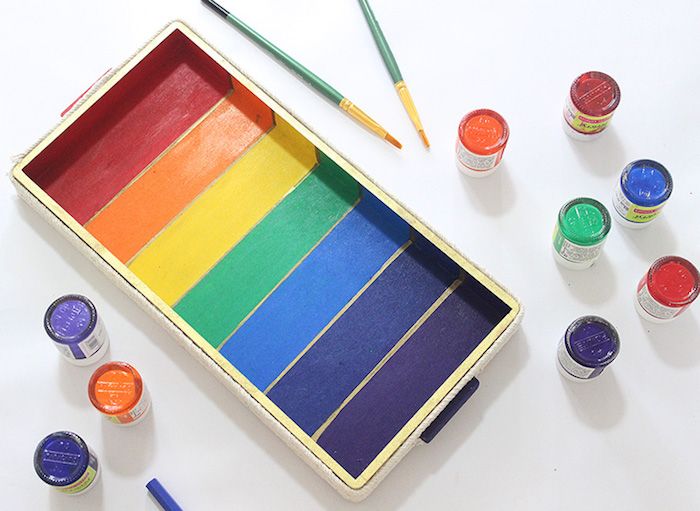 Easy rainbow crafts for kids: Rainbow tray at The Craftables