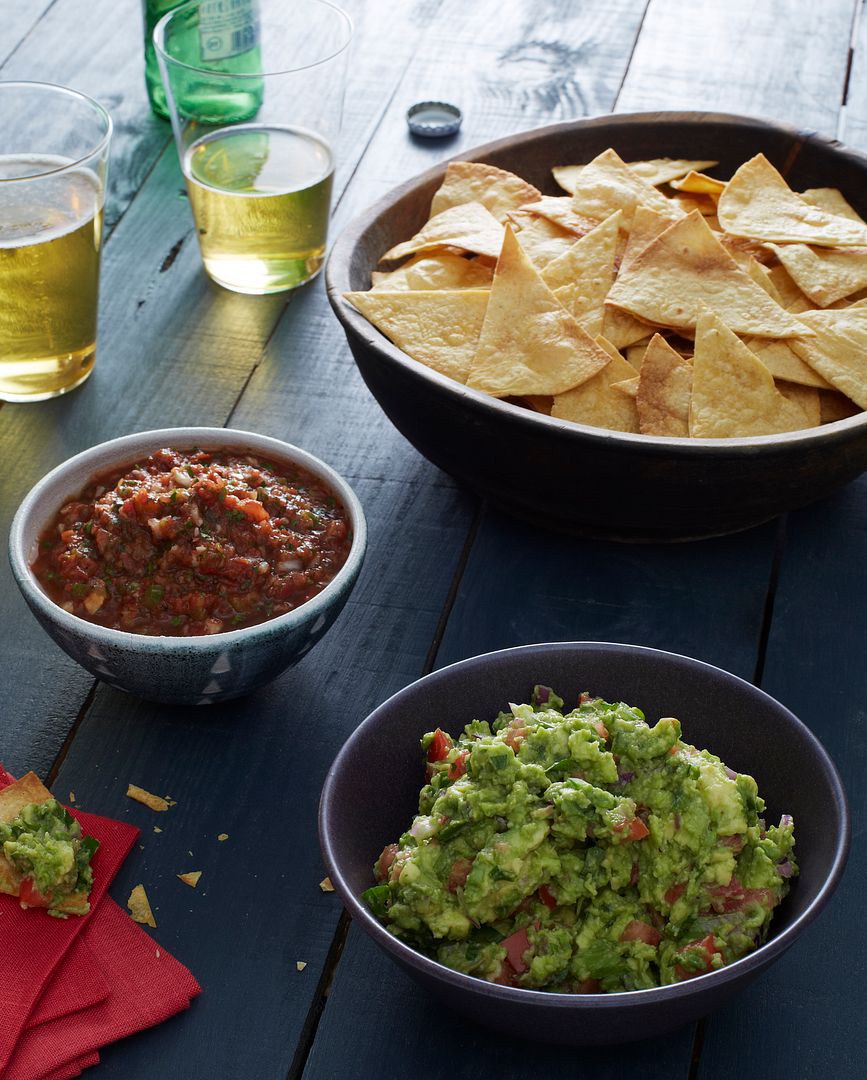 A foolproof trick for how to keep your guacamole from browning -- plus the best classic recipe. Boom! | Cool Mom Eats