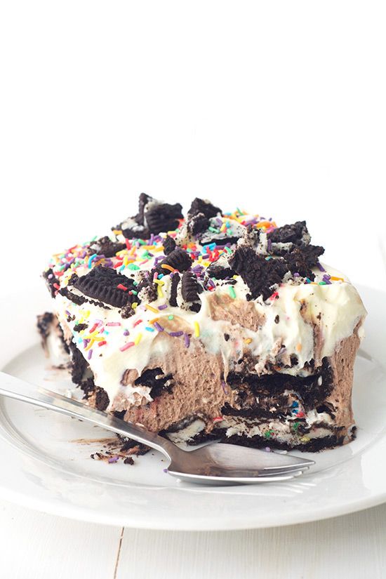 Best summer dessert recipes: Birthday Cake Oreo Icebox Pie | Sweetest Menu