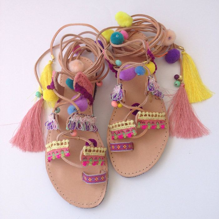 Boho sandals fashion trend: Tie-up sandals at Ilgato Handmade