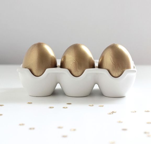 Easter egg decorating ideas: Golden Easter Eggs from Squirrelly Minds
