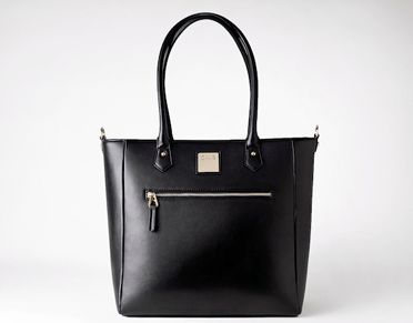 gabrielle diaper bag at charlotte + asher | baby shower gift guide gabrielle diaper bag at charlotte + asher | baby shower gift guide