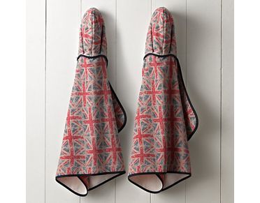 union jack turkish hooded towel | baby shower gift guide union jack turkish hooded towel | baby shower gift guide