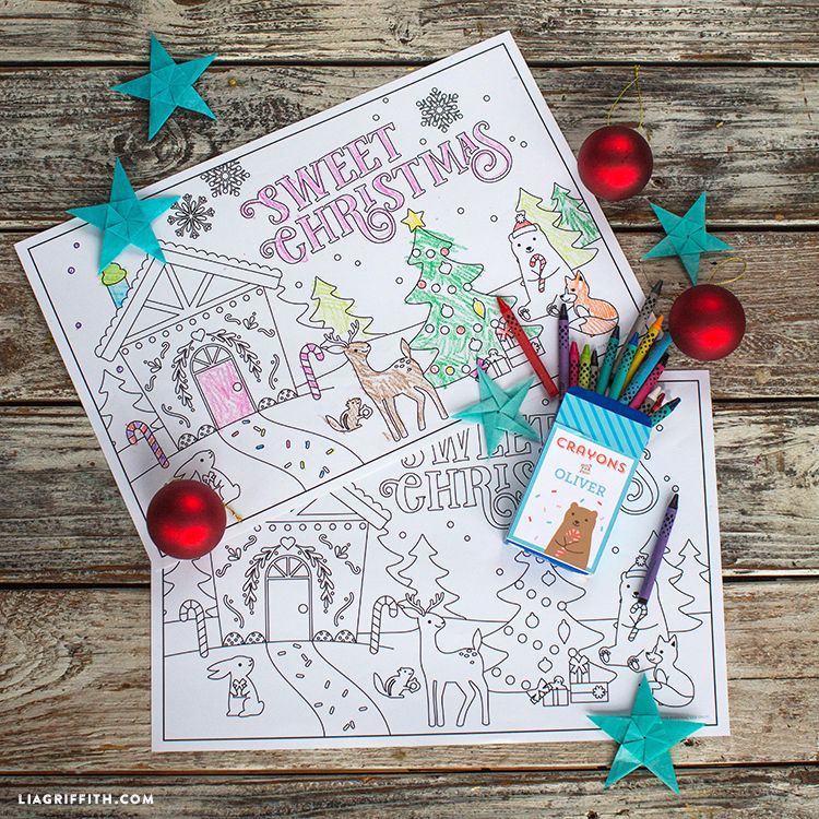 Christmas coloring pages: I love that these Kids' Coloring Placemats for Christmas serve two purposes. So clever! | Lia Griffith