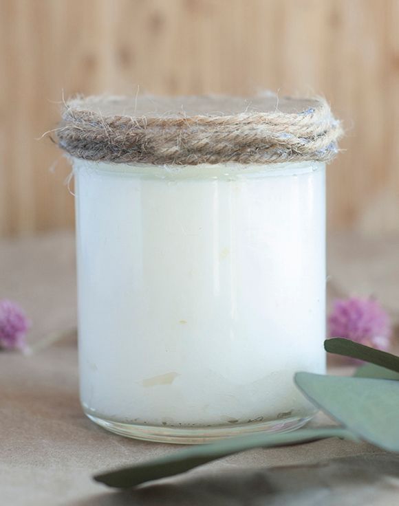 12 unexpected and awesome ways to use coconut oil in the kitchen and around the house: For some instant luxury and self-care on a budget, try this Whipped Coconut Oil for Hair and Skin from the Free People blog. 