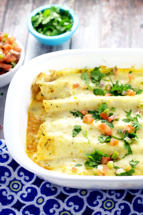 These Creamy Shrimp Enchiladas require just 5 minutes of prep--perfect for a stay-at-home kind of Cinco de Mayo or festive weeknight dinner. | The Gracious Wife