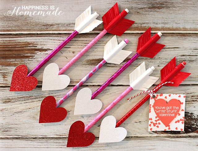 Non-candy Valentine's Day classroom treats: Heart arrow pencils from Happiness is Homemade