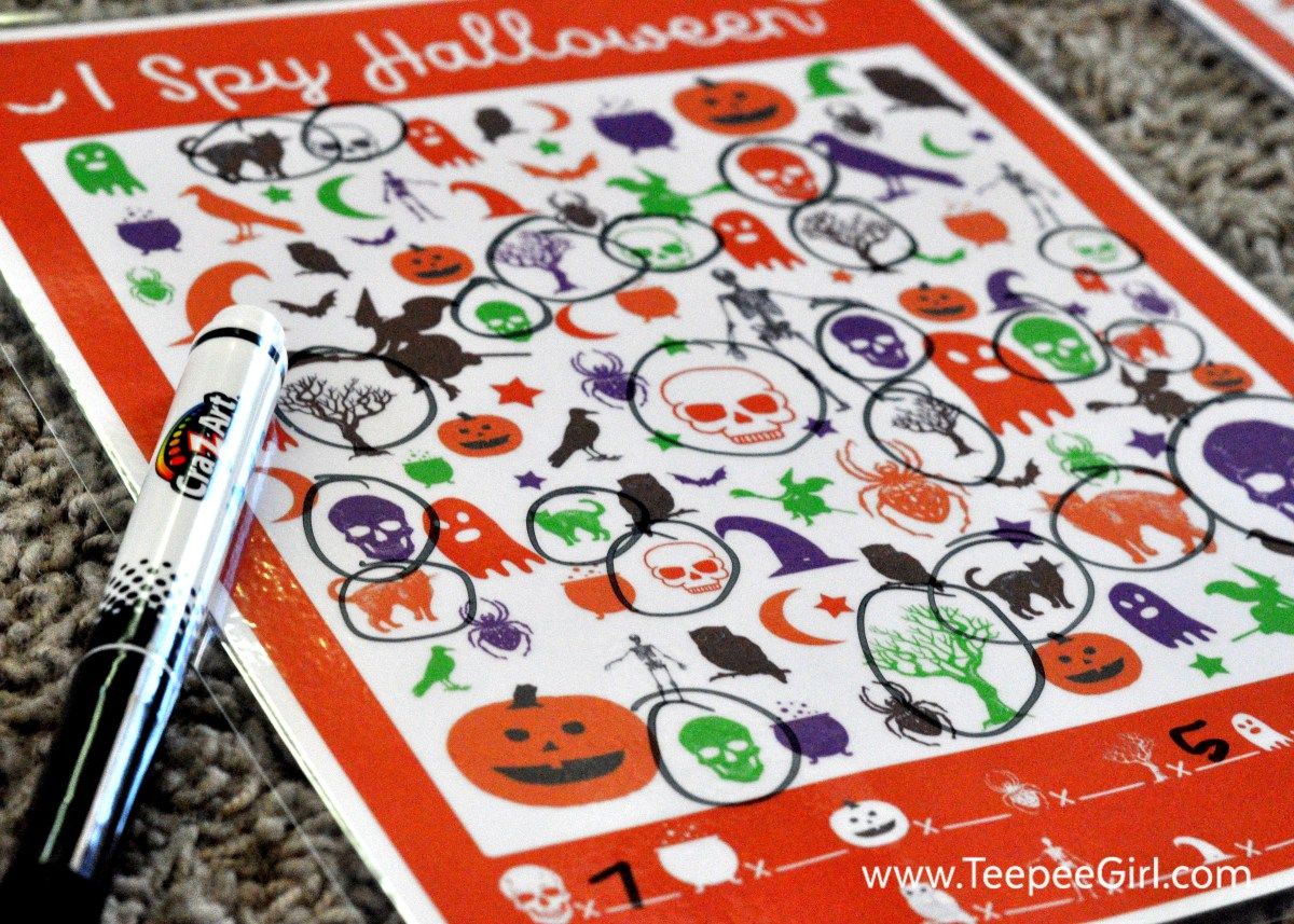 Free Halloween party printables: Skulls, cauldrons, and black cats -- so much to hunt for with this Free I Spy Halloween Game at Teepee Girl. 