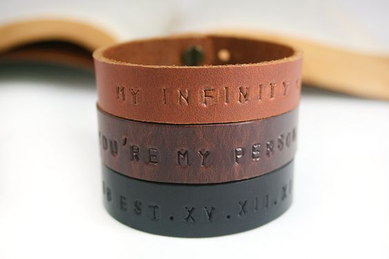 Mother’s Day gifts under $25: Custom leather bracelet set | hatch