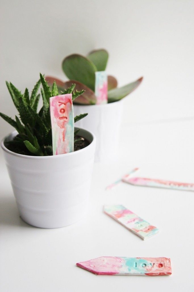 homemade Mother’s Day gifts: Homemade watercolor plant markers in a potted plant | homemade ginger
