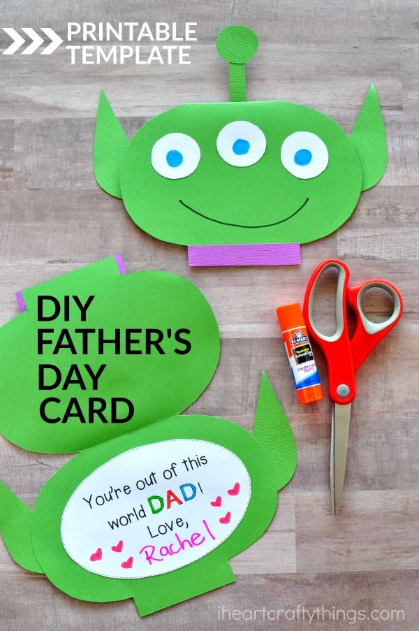 DIY Father's Day cards kids can make: Alien Father's Day Card | I Heart Crafty Things