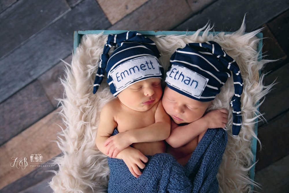 Creative birth announcements for twins and multiples: These Baby Name Hats at Little Ones Love keep names clear and look so adorable! 
