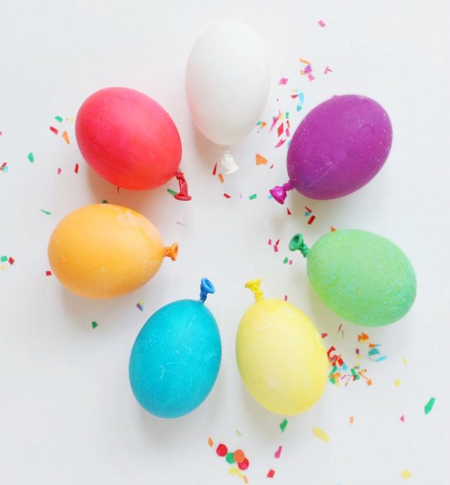 Easter egg decorating ideas: Balloon Easter Eggs from A Joyful Riot