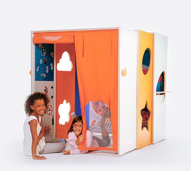 These ultra-interactive dreamhuts by Yuhuhugs will keep the kids busy all year long.