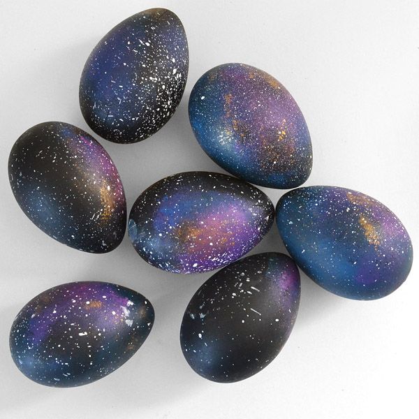 Easter egg decorating ideas: Galaxy Eggs from Dream a Little Bigger