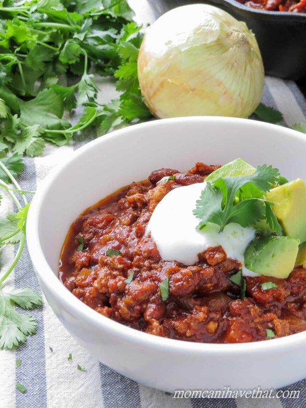 If you're looking for something different than your basic chili con carne, mix it up with this Easy Chorizo Skillet Chili from Low Carb Maven, which looks totally amazing, whether you make the chorizo at home or buy it. 