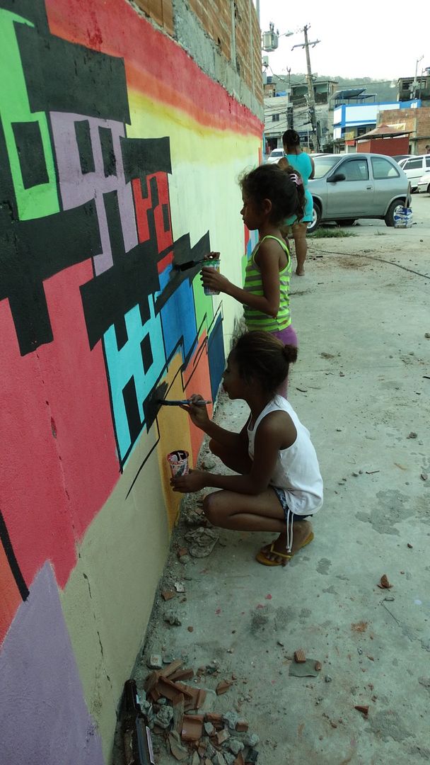 The Favelas Art Project is helping to change the face of the slums with these colorful murals. Brilliant!