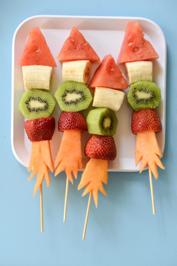 4th of July treats kids can make themselves: Firecracker Kabobs | Fork and Beans