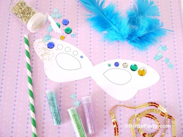 DIY Mardi Gras masks for kids: Free printable with jewels and feathers Mardi Gras Mask from Birds Party
