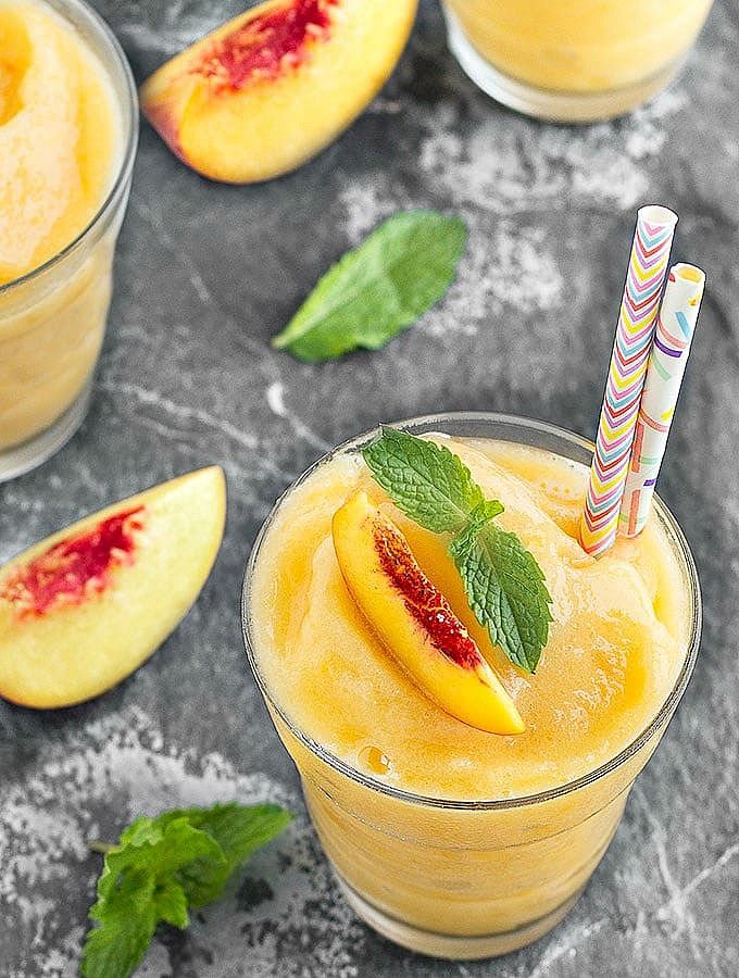 Fruity lemonade recipes for spring and summer: Can't wait to try this super simple Frozen Peach Lemonade. | As Easy as Apple Pie
