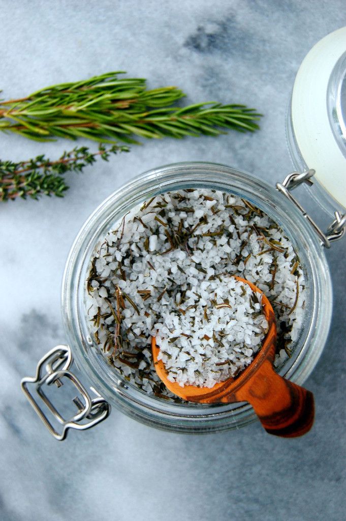 Best homemade food gifts for the holidays | Garden Herb Salt mix at Uproot Kitchen
