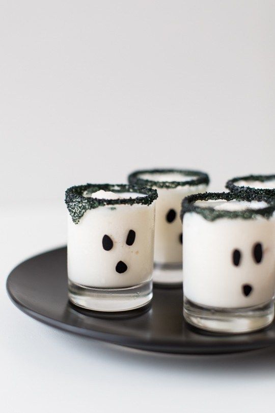 These Ghoul's Guts Ice Cream Cake Shots are the perfect decadent mini-dessert. So delicious! | Sugar and Cloth