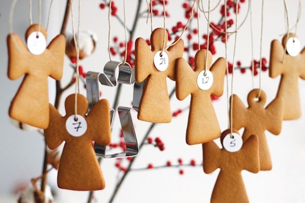 This very simple gingerbread angel cookie advent calendar is a lovely DIY way to count down to Christmas | Bob the Baker