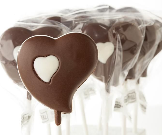 Double Hearts chocolate lollipops from No Whey Foods are a great allergy-friendly Valentine's Day treat.