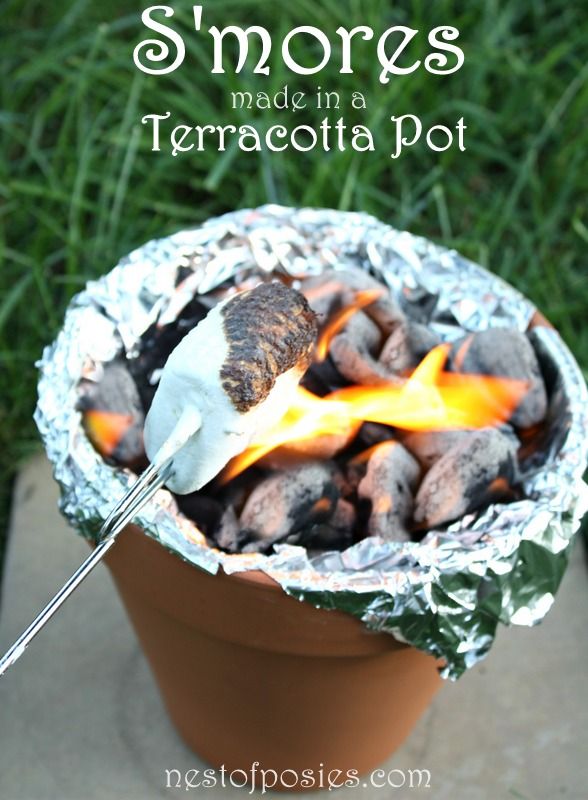 Summer party hacks: S'mores in a Terracotta Pot at Nest of Posies