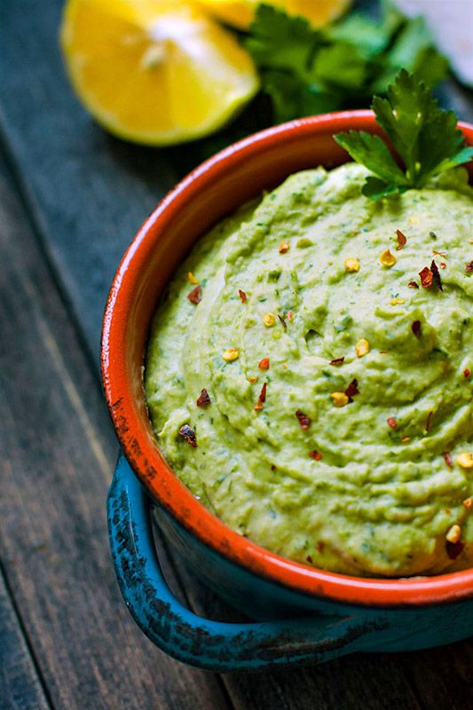 Swapping in skinny dip recipes on game day isn't hard with recipes like this Easy Chimichurri White Bean Hummus | Cotter Crunch