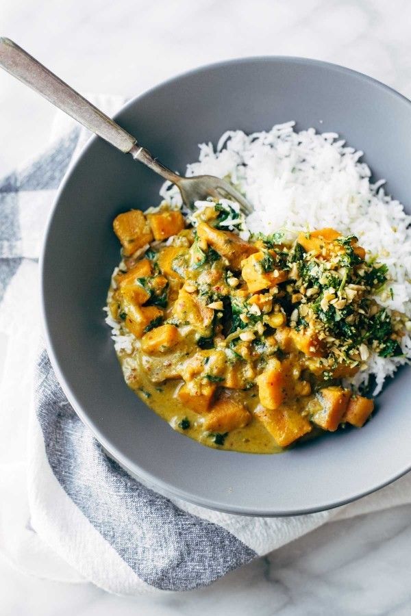 This sweet potato spinach curry is fast, healthy, and so, so good. | Taste of Yum